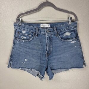 Abercrombie & Fitch Boyfriend Shorts Size‎ 29 Mid Rise Distressed Denim Blue